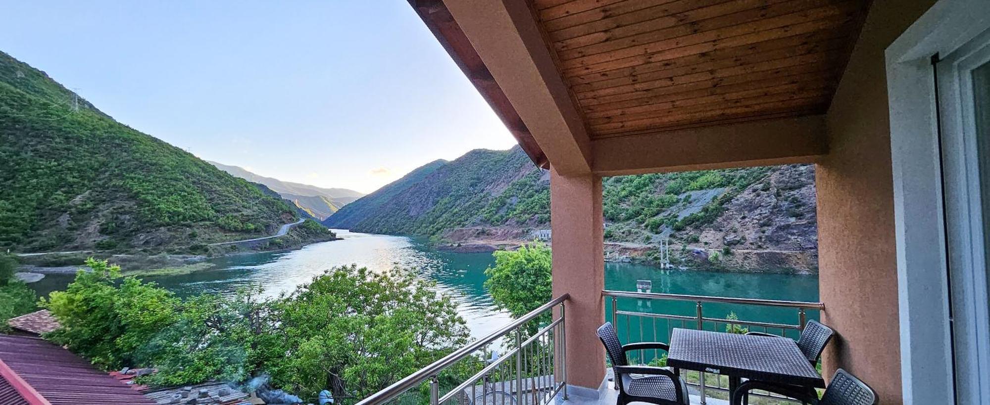 Koman_Lakeview_Apartments Shkodër Exterior foto