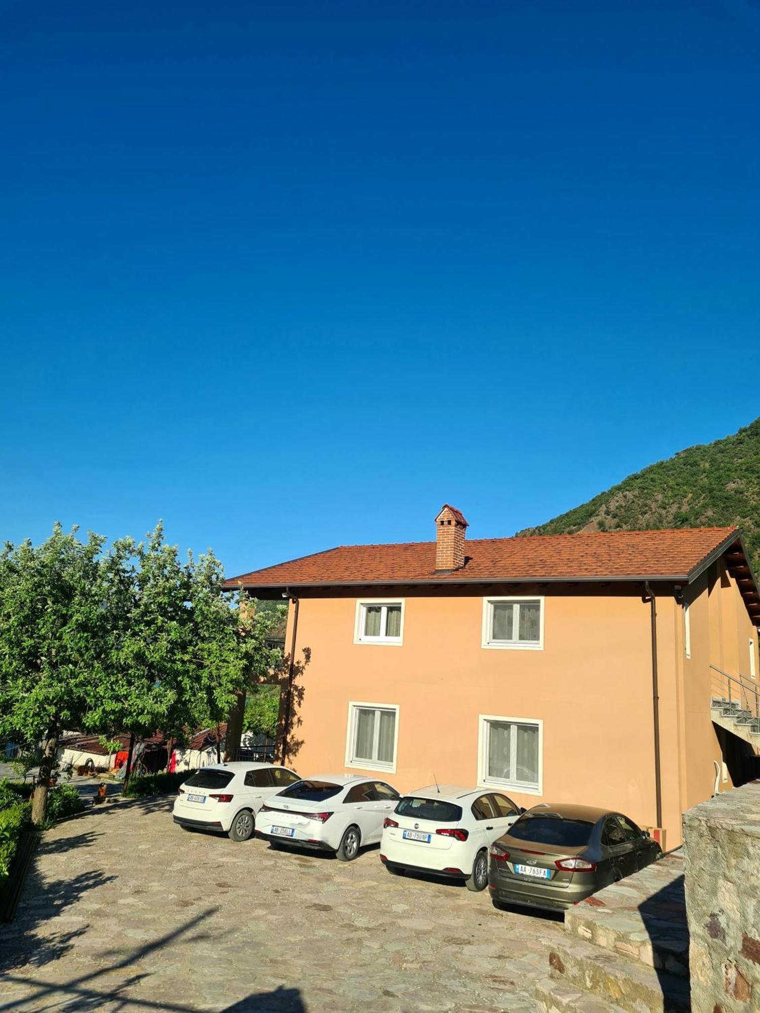 Koman_Lakeview_Apartments Shkodër Exterior foto